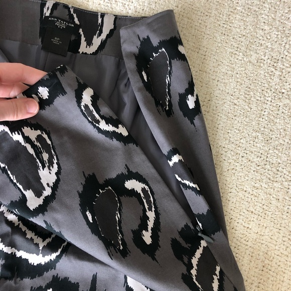 Ann Taylor Animal Print Pencil Skirt - Picture 5 of 7